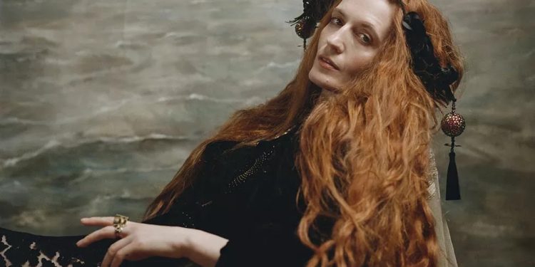 Florence + The Machine | Após quatro anos, “Dance Fever” é a catarse pós-pandêmica da banda.