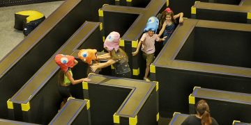 Pac-Man Experience | Atração da Game XP agita o Shopping Nova Iguaçu