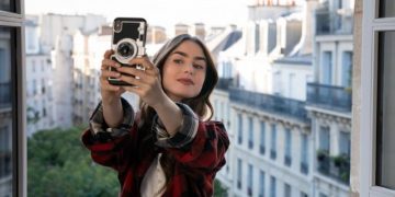 Emily in Paris | O que é realista ou não na série