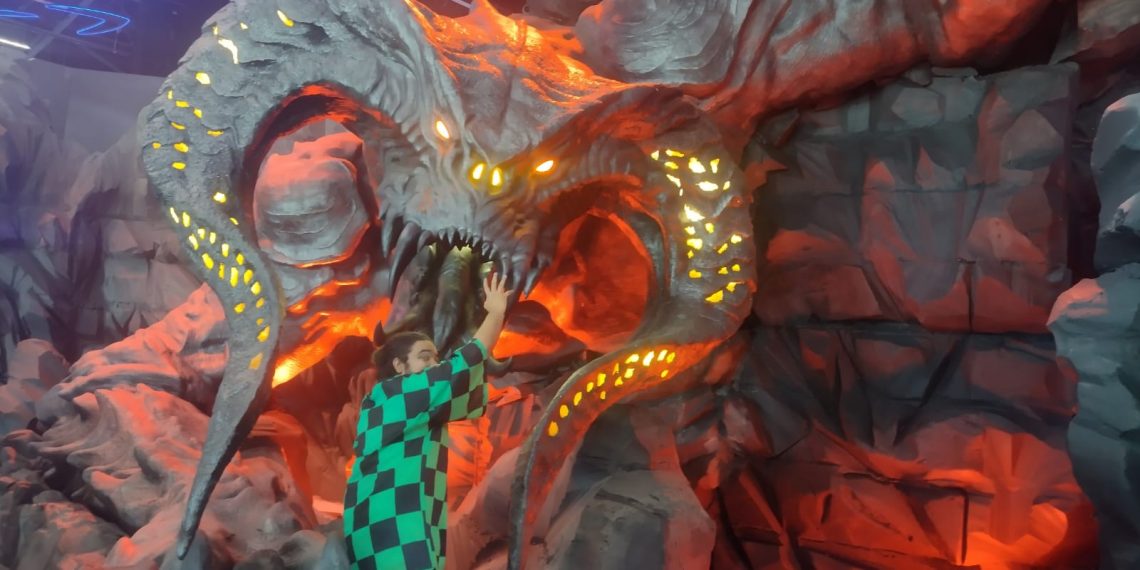 CCXP22 – Dia 1 | Estande da Amazon Prime Video com O Senhor dos Anéis: Os Anéis de Poder, painel de Vikings, Loja Candide e Artist’s Valley