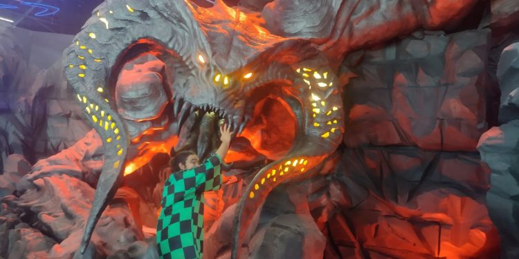 CCXP22 – Dia 1 | Estande da Amazon Prime Video com O Senhor dos Anéis: Os Anéis de Poder, painel de Vikings, Loja Candide e Artist’s Valley