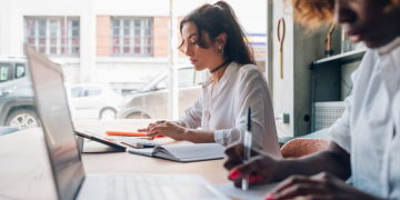Ciência e Tecnologia | Dupla jornada: Confira 05 dicas de organização para conciliar os estudos e trabalho