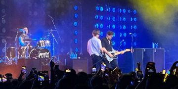 McFly | Com o maior setlist da passagem pelo Brasil, a banda inglesa encerra a turnê “Power to Play” no Qualistage (RJ)